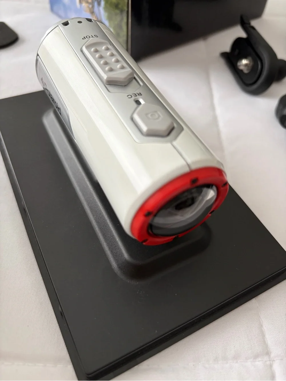 Polaroid Silver & Red Action Camera XS100 MAY BE MISSING SOME ACCESSORIES